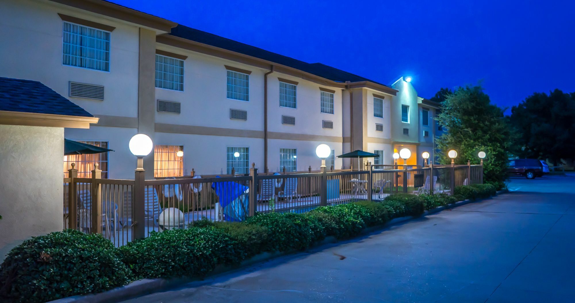 Baymont Inn And Suites Carthage Exterior photo